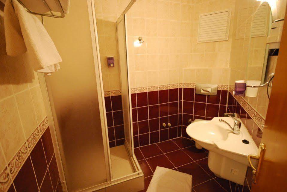 Malhun Hotel フェティエ エクステリア 写真